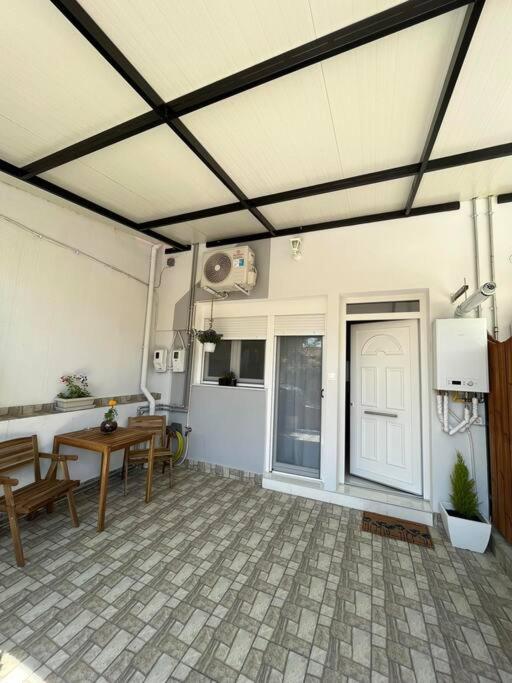 House In Diavata, Thessaloniki, Greece Appartement Buitenkant foto